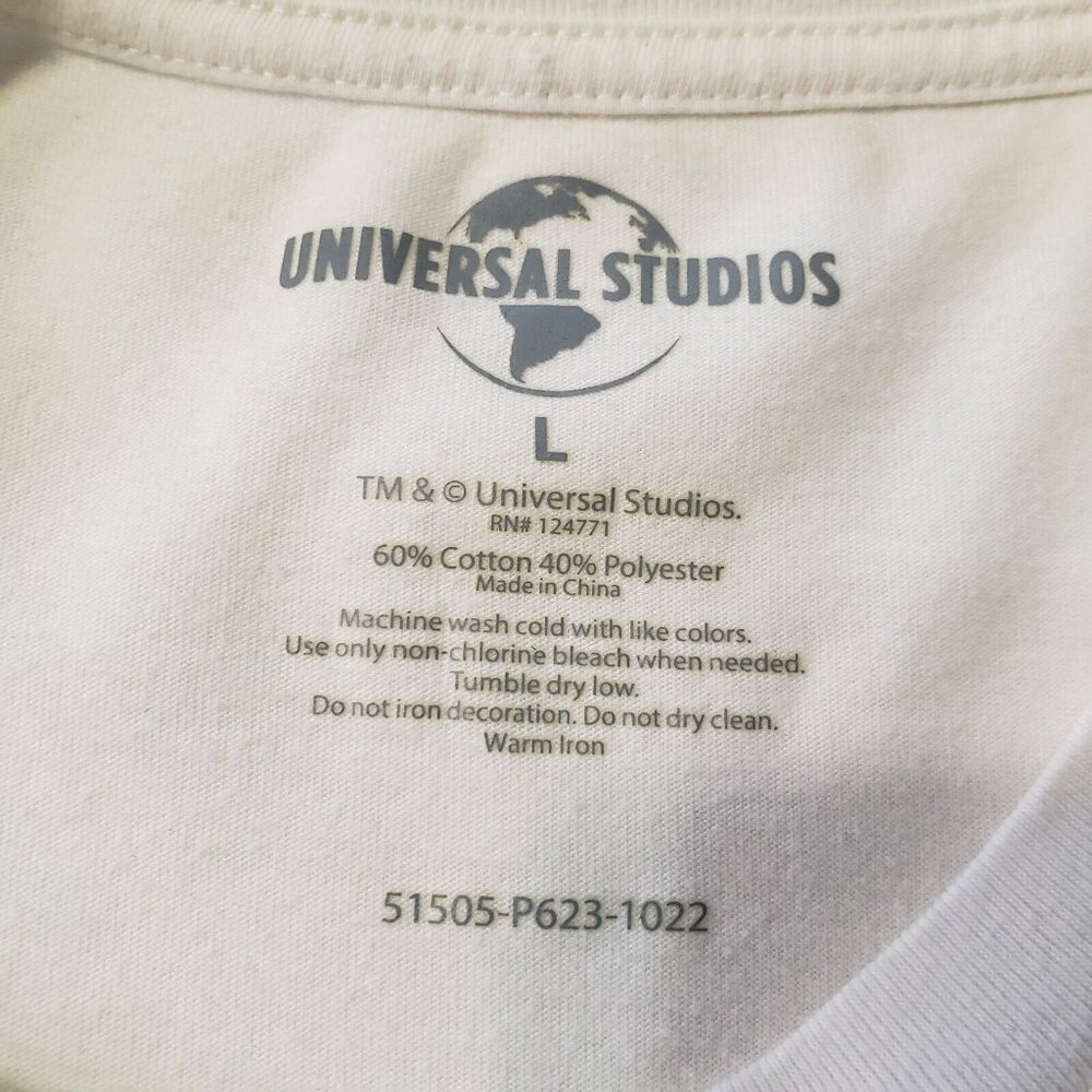 Universal Studios Women's Size Large Crop Top Ivory Green & Silver Globe Graphic - Picture 3 of 14